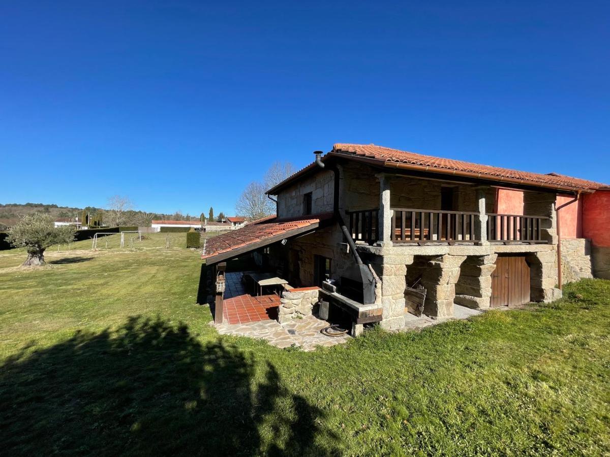 Casa De Campo Con Piscina, Entera O Por Habitaciones Amoeiro Exteriér fotografie