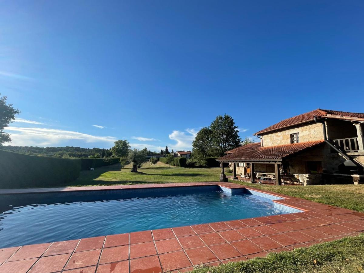 Casa De Campo Con Piscina, Entera O Por Habitaciones Amoeiro Exteriér fotografie